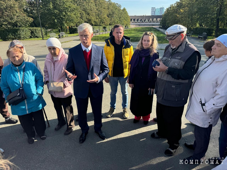 Valery Hartung in the Kurchatovsky district of Chelyabinsk and the winning candidate Alexander Galkin