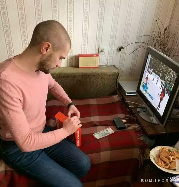 A participant in the United Russia personnel project sets up a TV