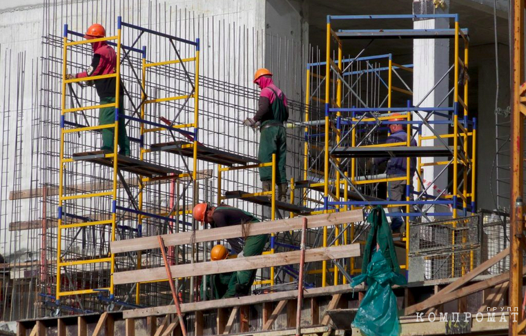 Billions of dollars in tranches for the national project in Nizhnevartovsk are disappearing into long-term construction, and partners from Omsk are being pushed away from the mayor
