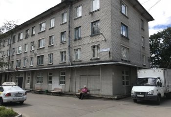 Outpatient care center on the ground floor of the house on Shosseynaya 12